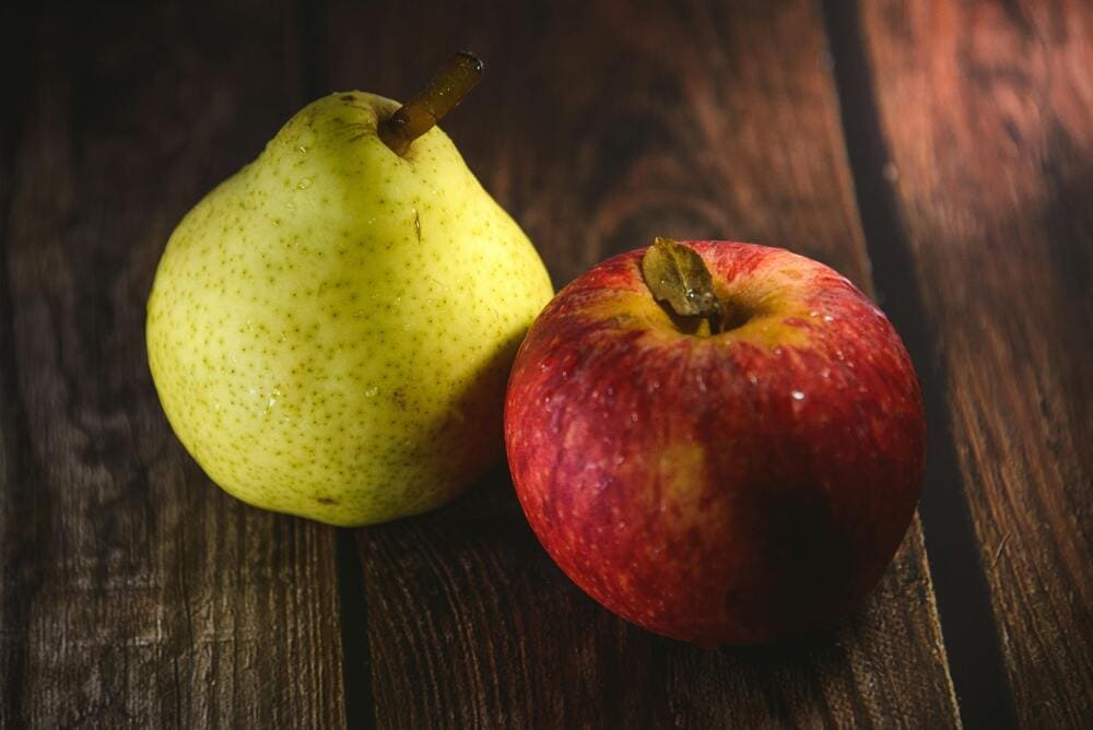 Catequinas:
Encontradas principalmente no chá verde, mas também presentes em frutas como maçãs, peras e cerejas.