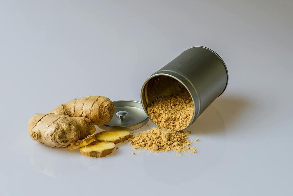 O gengibre é uma especiaria com propriedades anti-inflamatórias que pode combater o stress e a ansiedade.